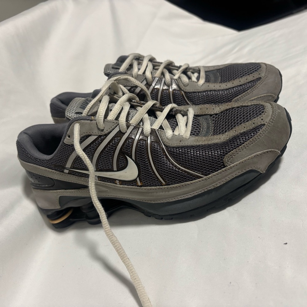 Nike Men’s Shox Athletic Sneakers - Gray and Black